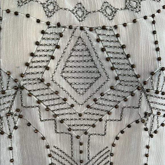 Embroidered White Top - Picture 3 of 7